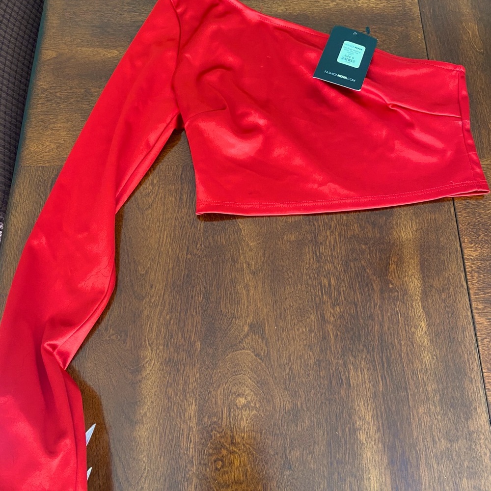 Off Should Crop Top (Fashion Nova) BRAND NEW
